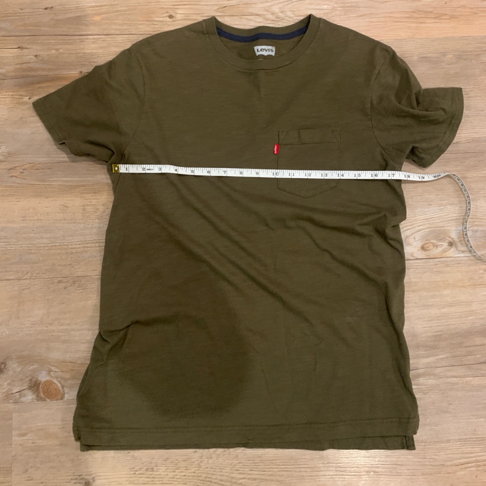Levi's Green Short Sleeve Tee with Logo